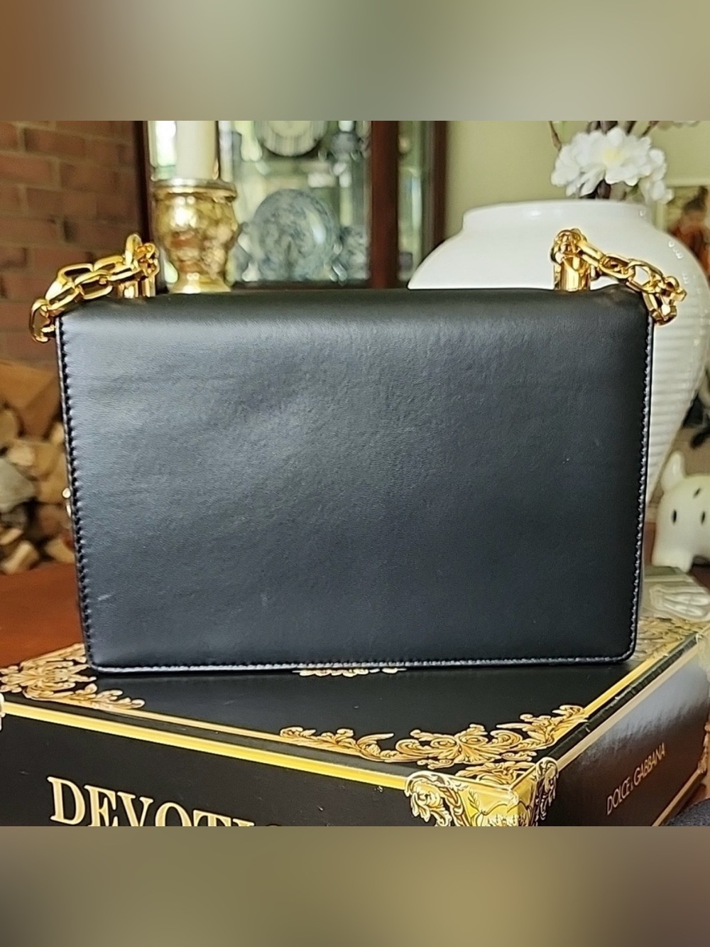 Dolce Gabbana 💅🥂 DG Girls Black Leather Gold Chain Shoulder Bag Purse - Picture 4 of 8